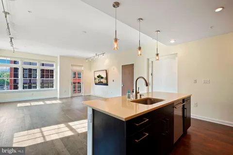 $1,049,900 | 1610 North Queen Street, Unit 213, Arlington, VA 22209
