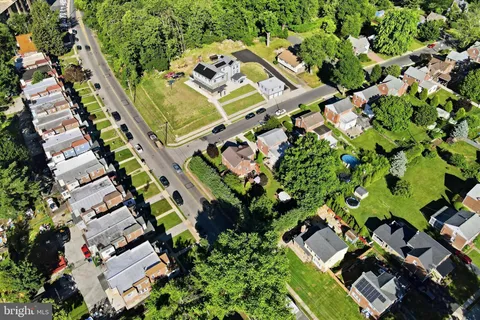 $329,900 | 801 Terwood Road, Drexel Hill, PA 19026