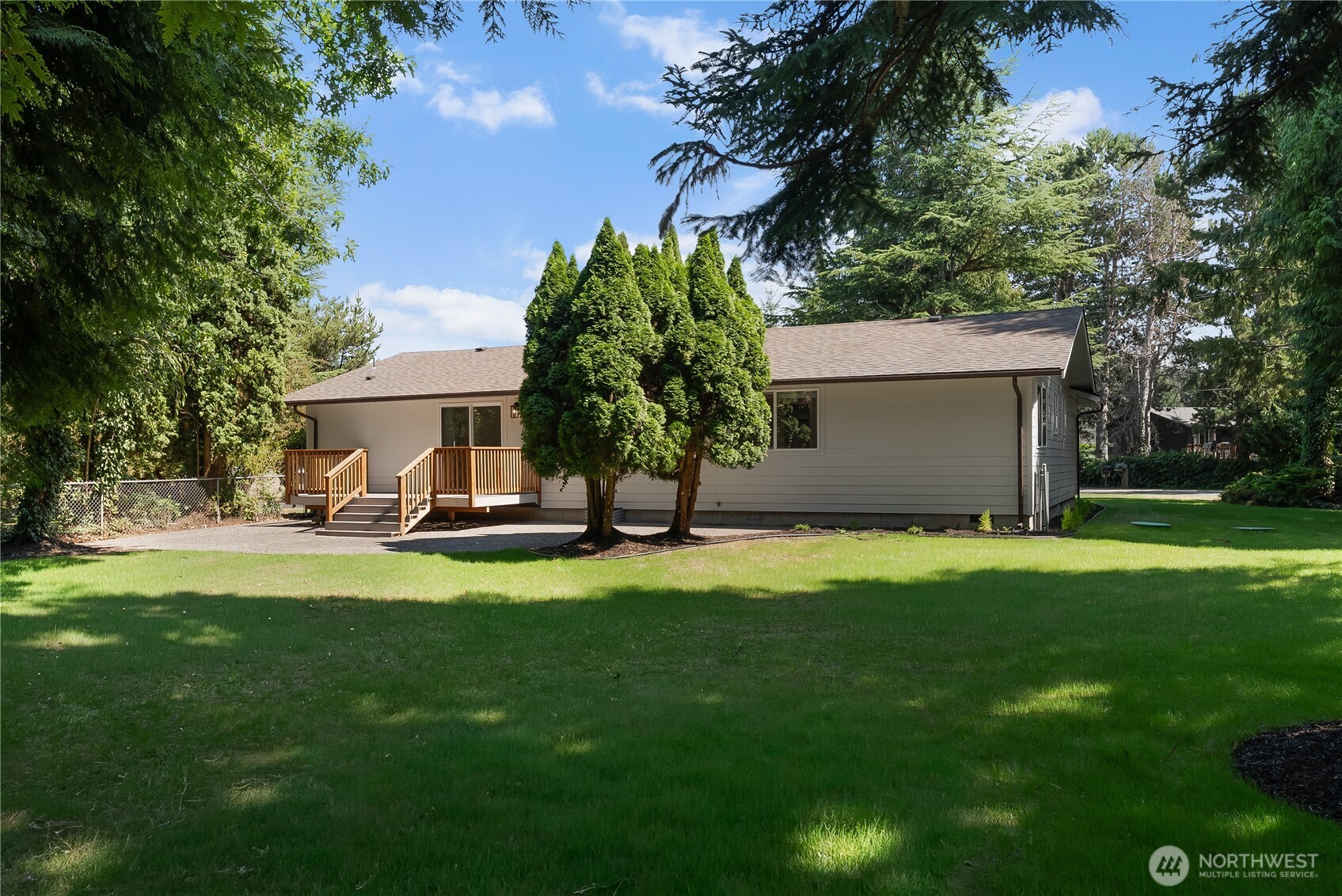 1260 Paradise Road Ferndale, WA 98248 - Photo 30 of 40 Gallery Image 30
