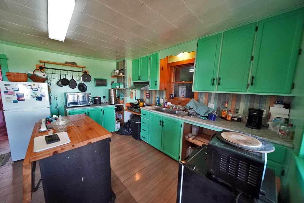 474 Ingraham Road Littleton, ME 04730 - Photo 18 of 81 maine-farhouse-kitchen