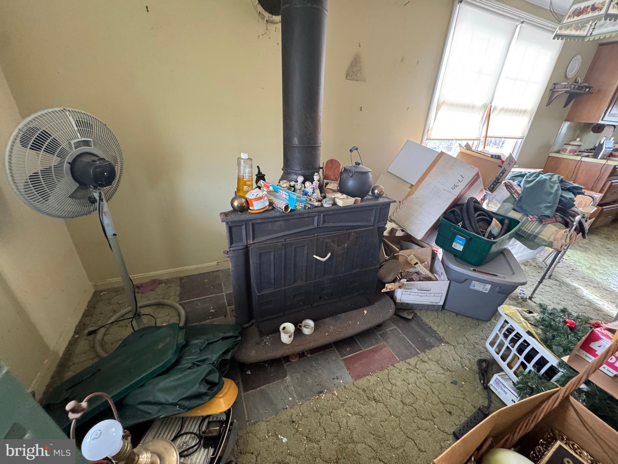 19108 Spring Run Road Spring Run, PA 17262 - Photo 21 of 24 a living room with furniture and a mirror