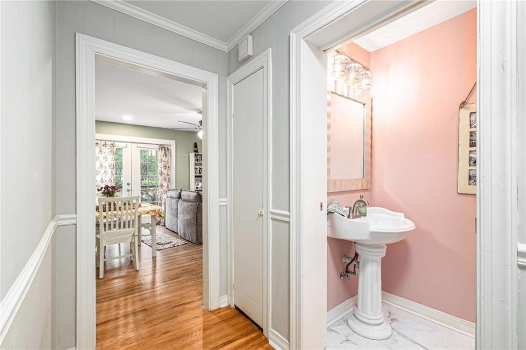 139 Myrtle Street Toccoa, GA 30577 - Photo 11 of 42 a view of living room with furniture