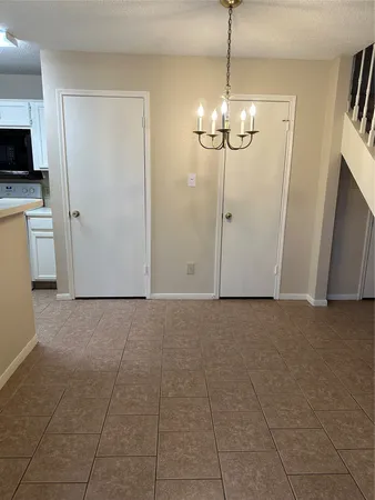 $1,300 | 2121 Hepburn Street, Unit 310, Houston, TX 77054