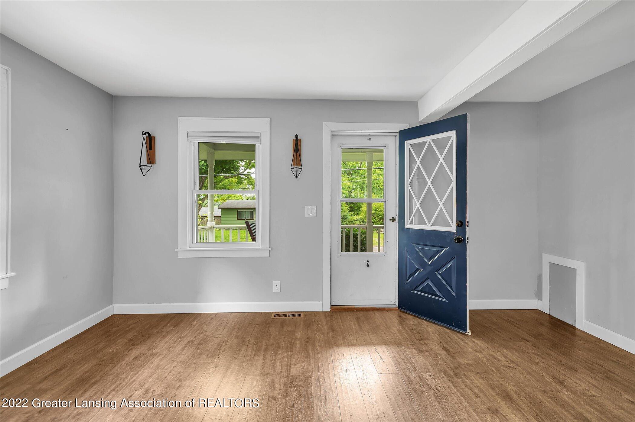 14509 Boichot Road Lansing, MI 48906 - Photo 7 of 35 07-14509-Boichot-Rd-WindowStill-Real-Est