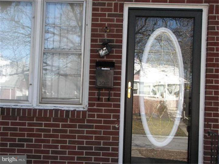 1009 Thornton Road Boothwyn, PA 19061 - Photo 2 of 15 Gallery Image 2
