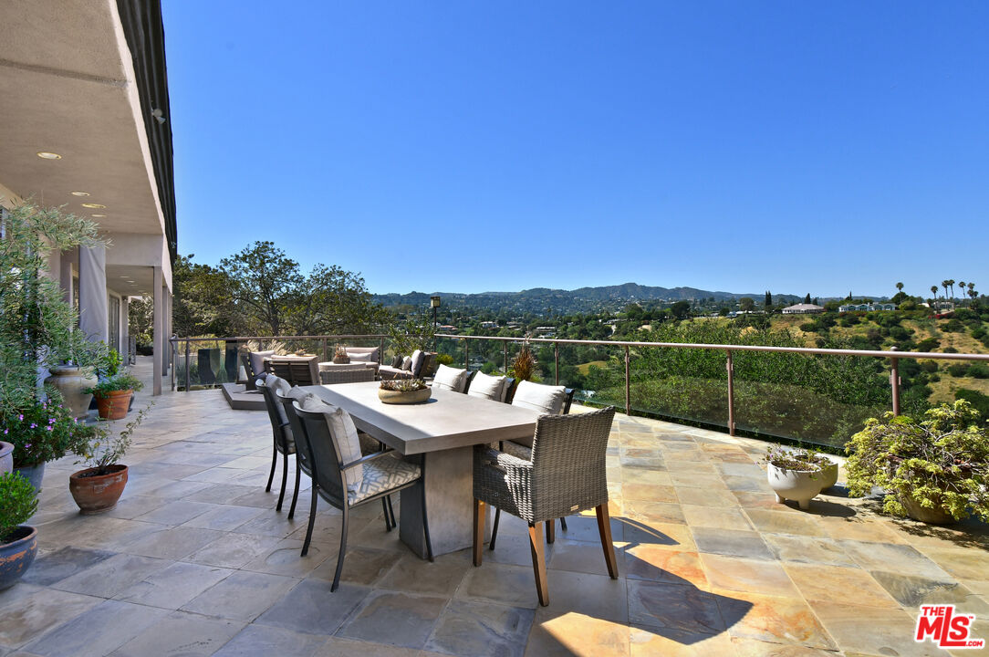 4039 Cody Road Sherman Oaks, CA 91403 - Photo 31 of 52