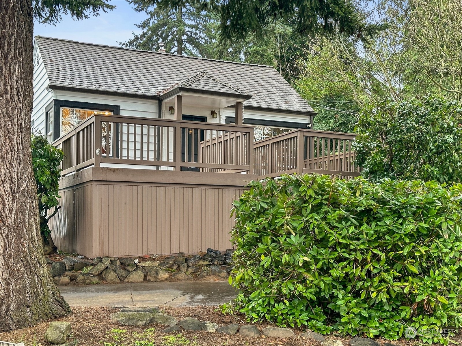 2224 High Avenue Northeast Renton, WA 98056 - Photo 2 of 34 Gallery Image 2