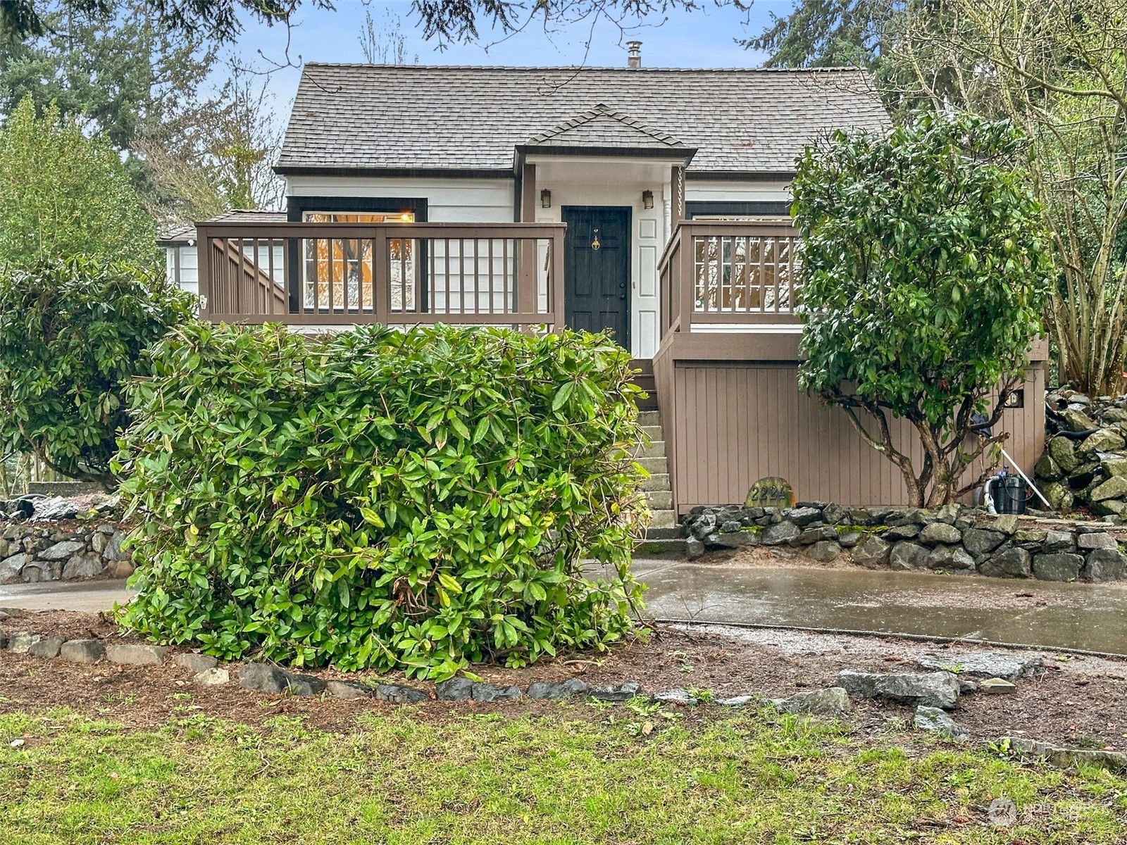 2224 High Avenue Northeast Renton, WA 98056 - Photo 3 of 34 Gallery Image 3