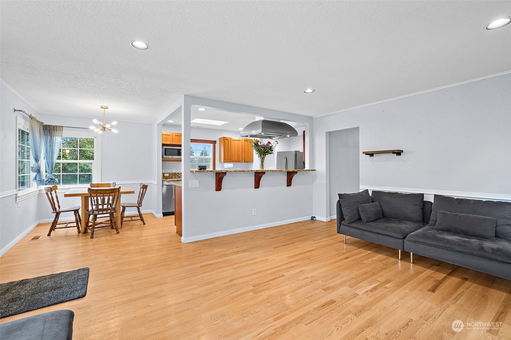 2224 High Avenue Northeast Renton, WA 98056 - Photo 10 of 34 Gallery Image 10