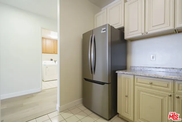 $658,000 | 625 South Berendo Street, Unit 209, Los Angeles, CA 90005