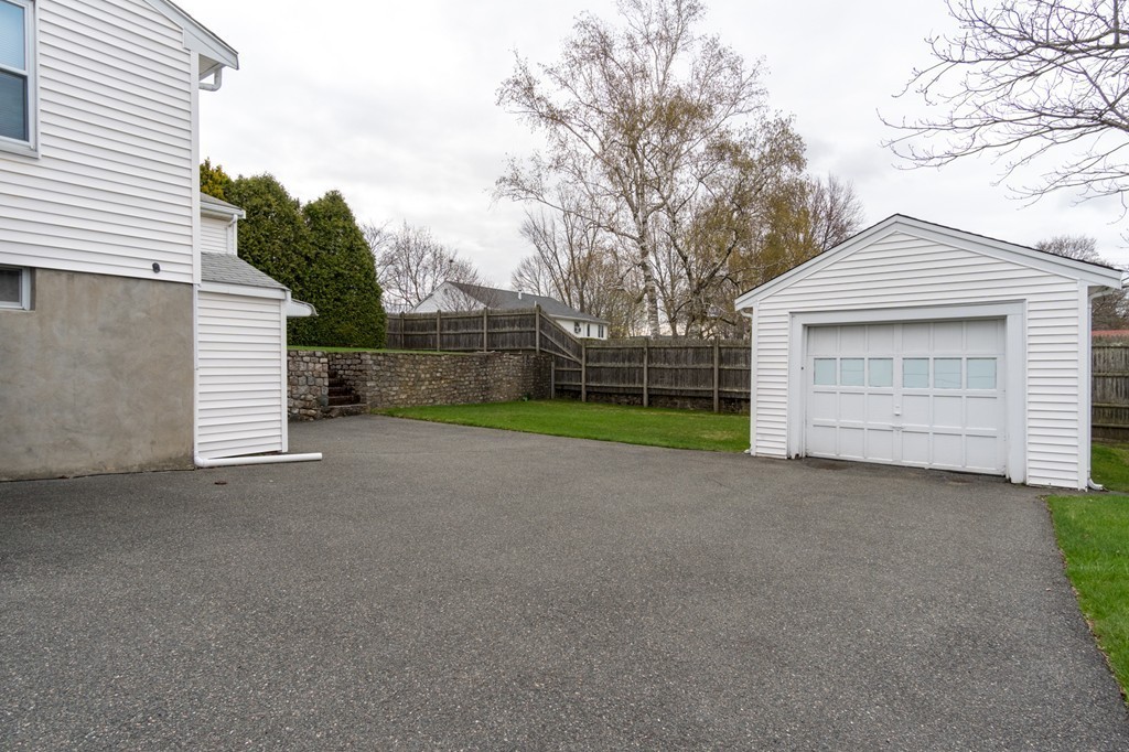 34 Newcastle Road Peabody, MA 01960 - Photo 30 of 30 Gallery Image 30