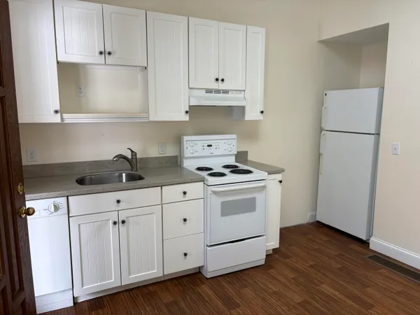 $1,850 | 8 Artisan Way, Sandwich, MA 02644