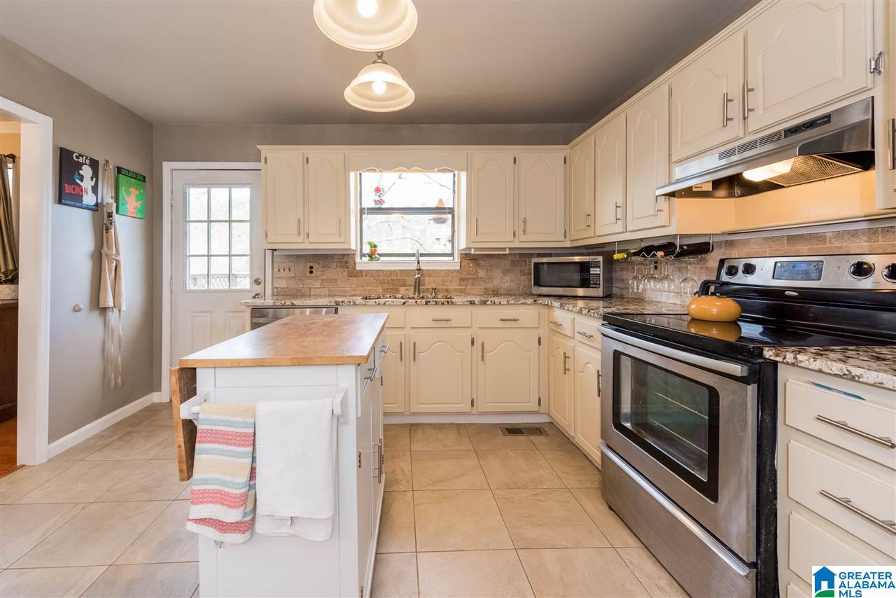 101 Hickory Street Alabaster, AL 35114 - Photo 11 of 35