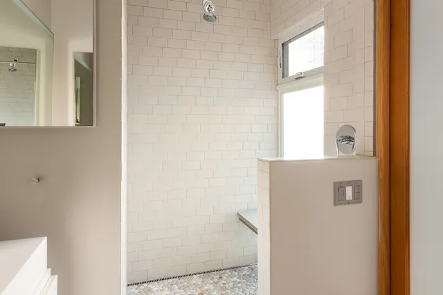 $2,100,000 | 161 North Garden Street, Ventura, CA 93001