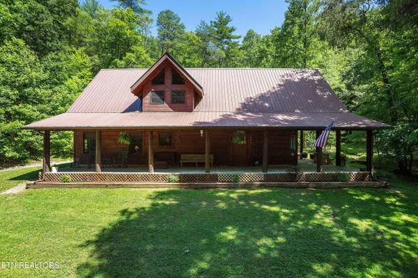 $969,000 | 1151 Chestnut Valley Road, Vonore, TN 37885