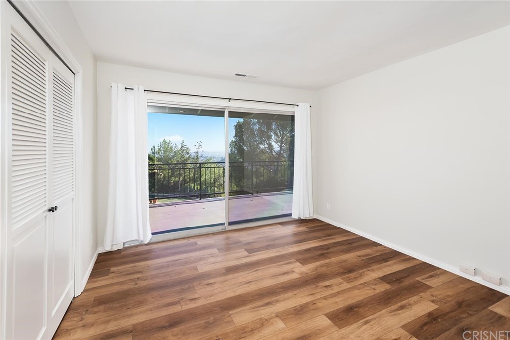 24971 Kit Carson Road Hidden Hills, CA 91302 - Photo 26 of 47