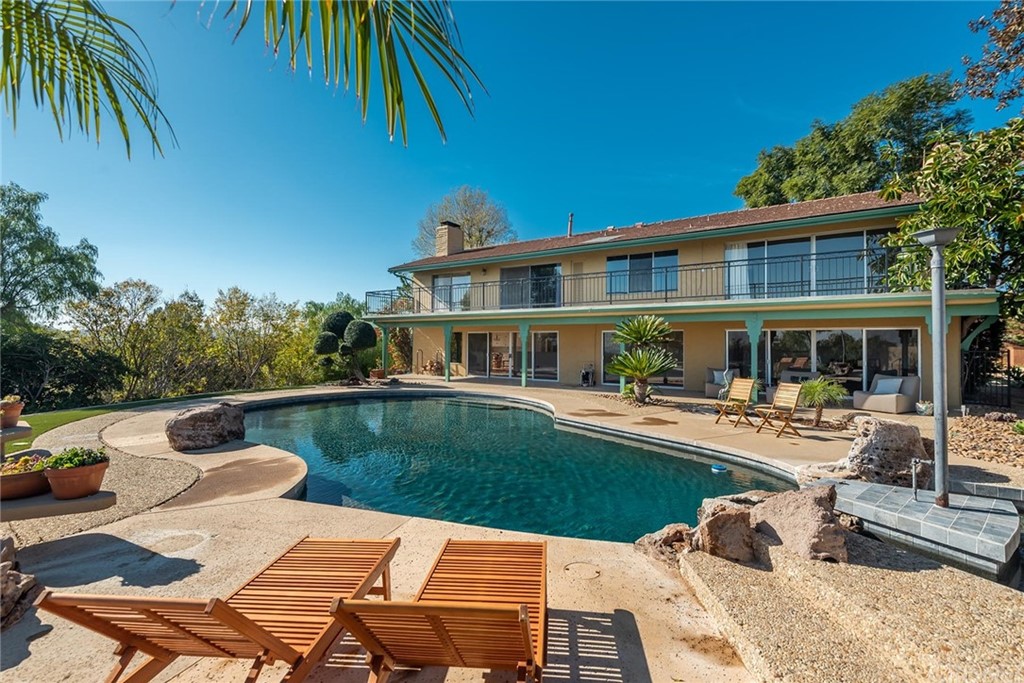 24971 Kit Carson Road Hidden Hills, CA 91302 - Photo 38 of 47