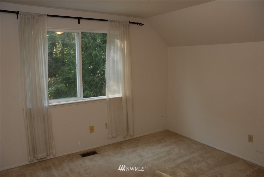 45733 Southeast Mt Si Road North Bend, WA 98045 - Photo 9 of 25 Gallery Image 9