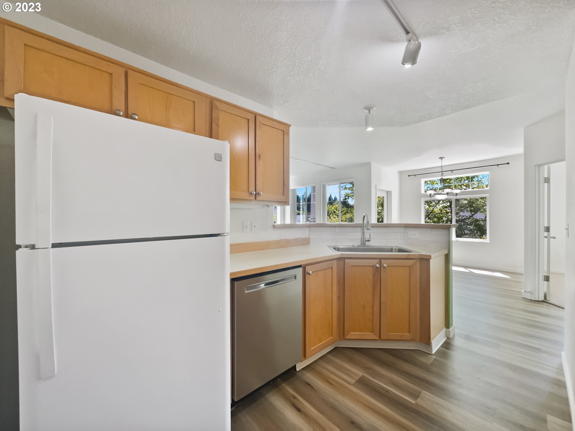 14735 Southwest Beard Road, Unit 101 Beaverton, OR 97007 - Photo 19 of 20 Gallery Image 19