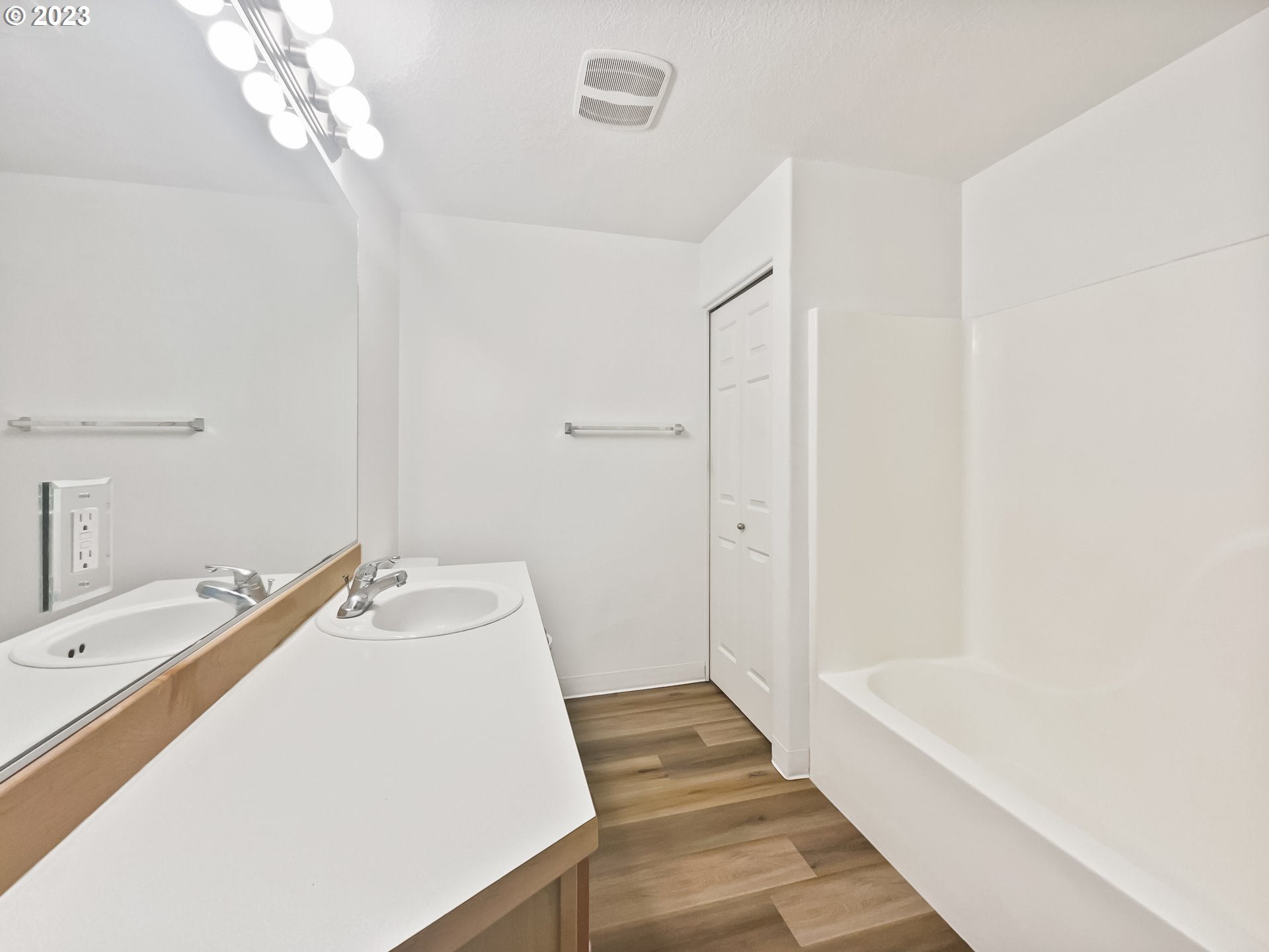 14735 Southwest Beard Road, Unit 101 Beaverton, OR 97007 - Photo 10 of 20 Gallery Image 10