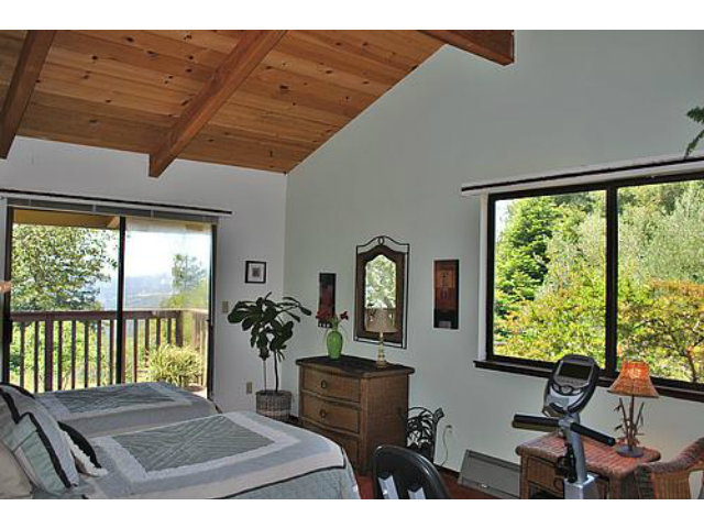 998 Hecker Pass Road Watsonville, CA 95076 - Photo 12 of 16 Gallery Image 12