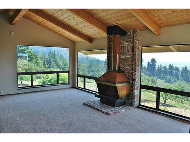 998 Hecker Pass Road Watsonville, CA 95076 - Photo 10 of 16 Gallery Image 10