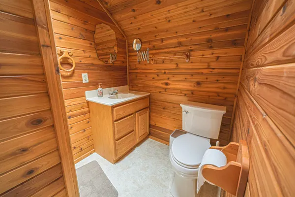 $379,900 | 9849 White Lake Road, Suring, WI 54174