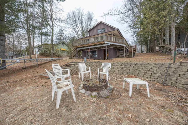 $379,900 | 9849 White Lake Road, Suring, WI 54174