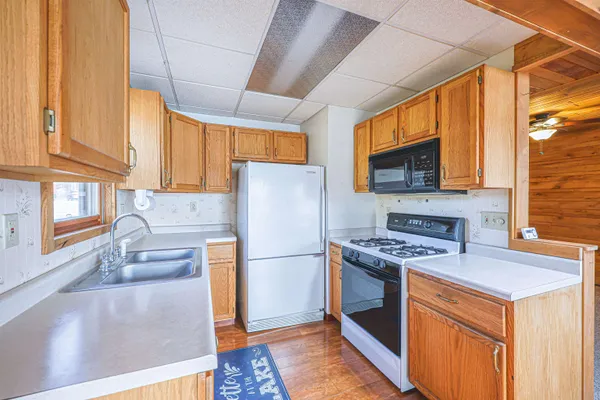 $379,900 | 9849 White Lake Road, Suring, WI 54174