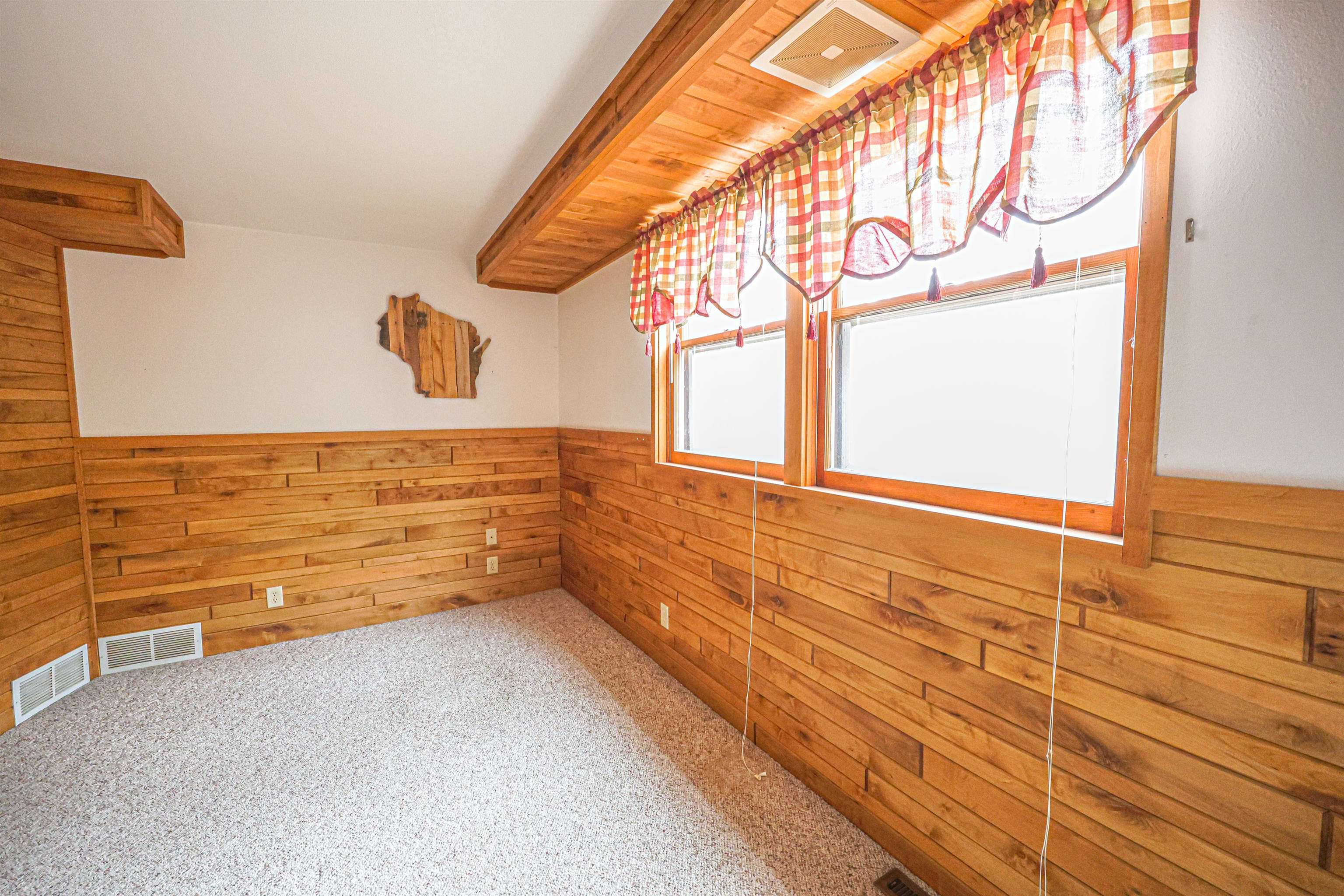 9849 White Lake Road Suring, WI 54174 - Photo 9 of 33