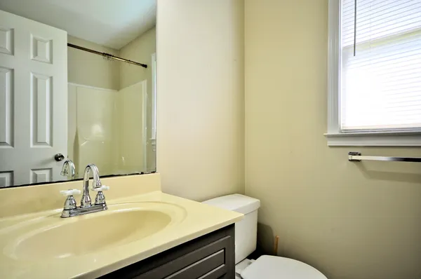 $1,475 | 1746 Crestview Drive, Clarksville, TN 37042