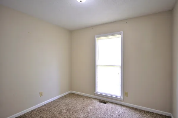 $1,475 | 1746 Crestview Drive, Clarksville, TN 37042