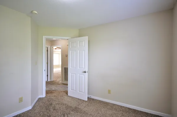 $1,475 | 1746 Crestview Drive, Clarksville, TN 37042