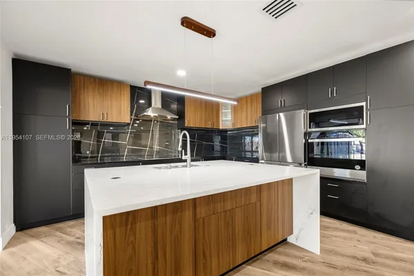 $1,355,000 | 3910 Northeast 27th Terrace, Lighthouse Point, FL 33064