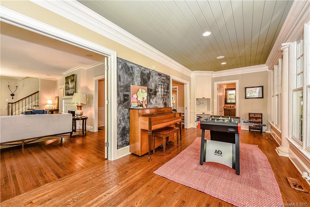 2225 Malvern Road Charlotte, NC 28207 - Photo 9 of 23 Gallery Image 9