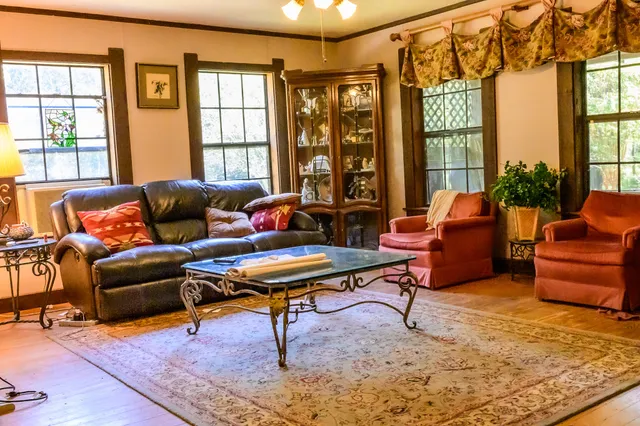 $440,000 | 382 Sawmill Drive, Lovelady, TX 75851