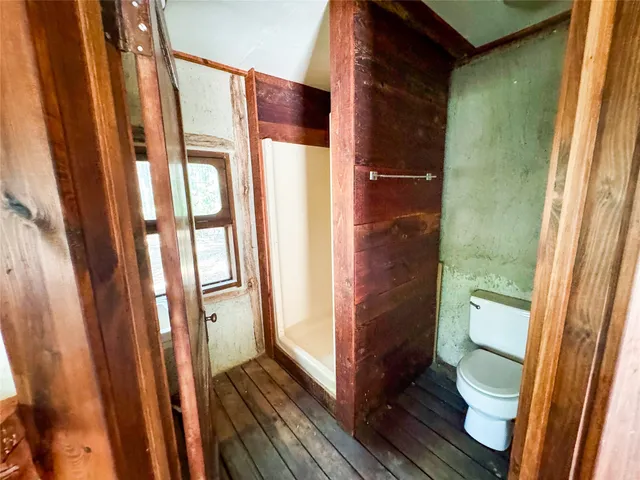 $440,000 | 382 Sawmill Drive, Lovelady, TX 75851