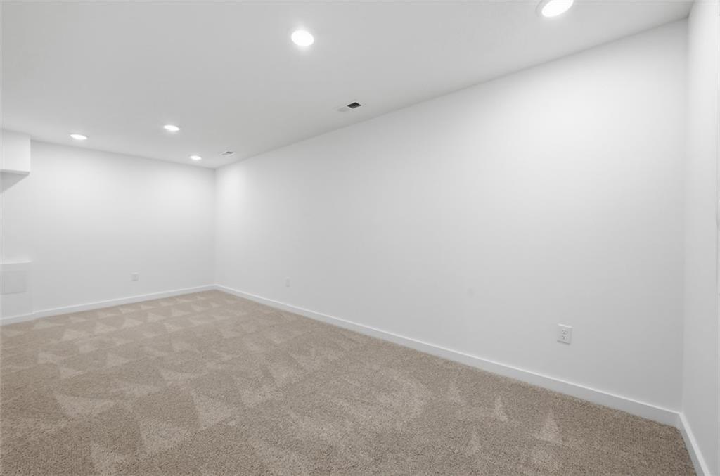 1245 Bedford Road, Unit 2083A North Huntingdon, PA 15642 - Photo 20 of 48