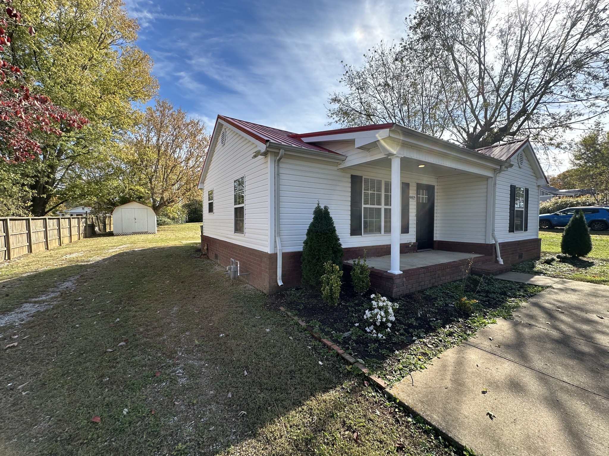 902 South Russell Street Portland, TN 37148 - Photo 5 of 13 a view of a house with a yard