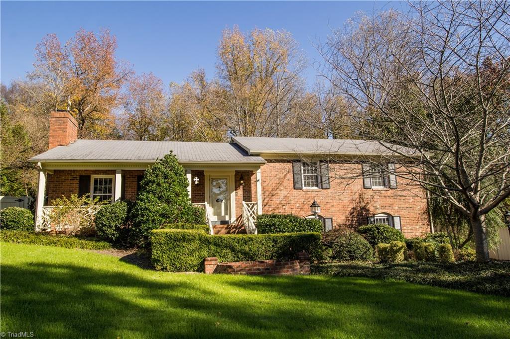 984 Nottingham Road High Point, NC 27262 - Photo 1 of 29 Gallery Image 1