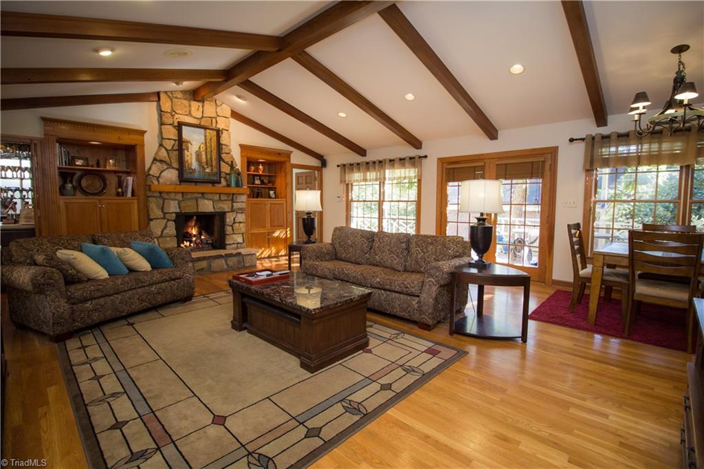 984 Nottingham Road High Point, NC 27262 - Photo 5 of 29 Gallery Image 5
