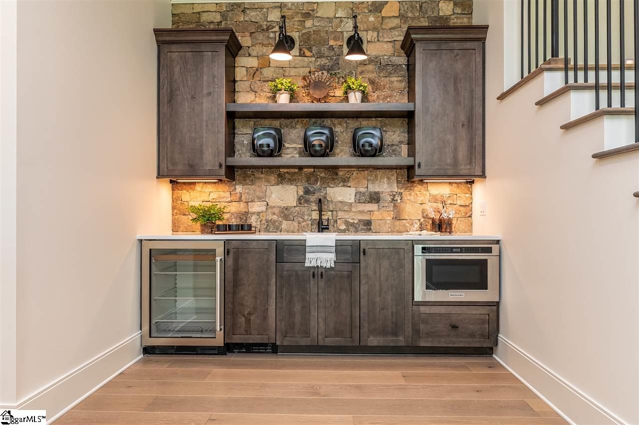 415 Peninsula Ridge Sunset, SC 29685 - Photo 27 of 36 Gallery Image 27