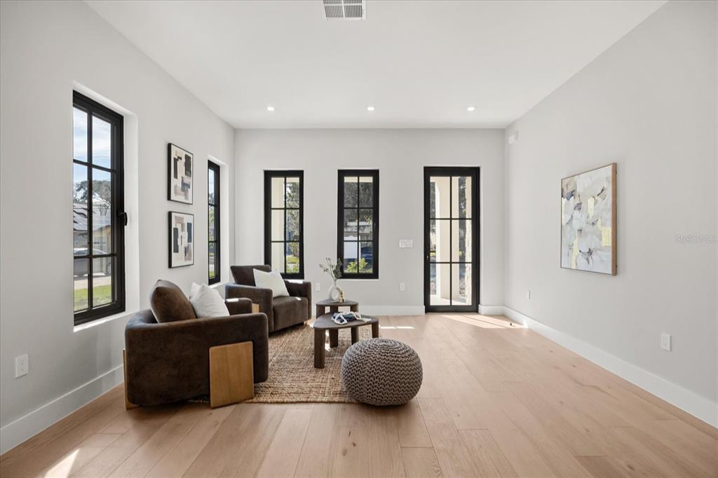 803 Yates Street Orlando, FL 32804 - Photo 5 of 45