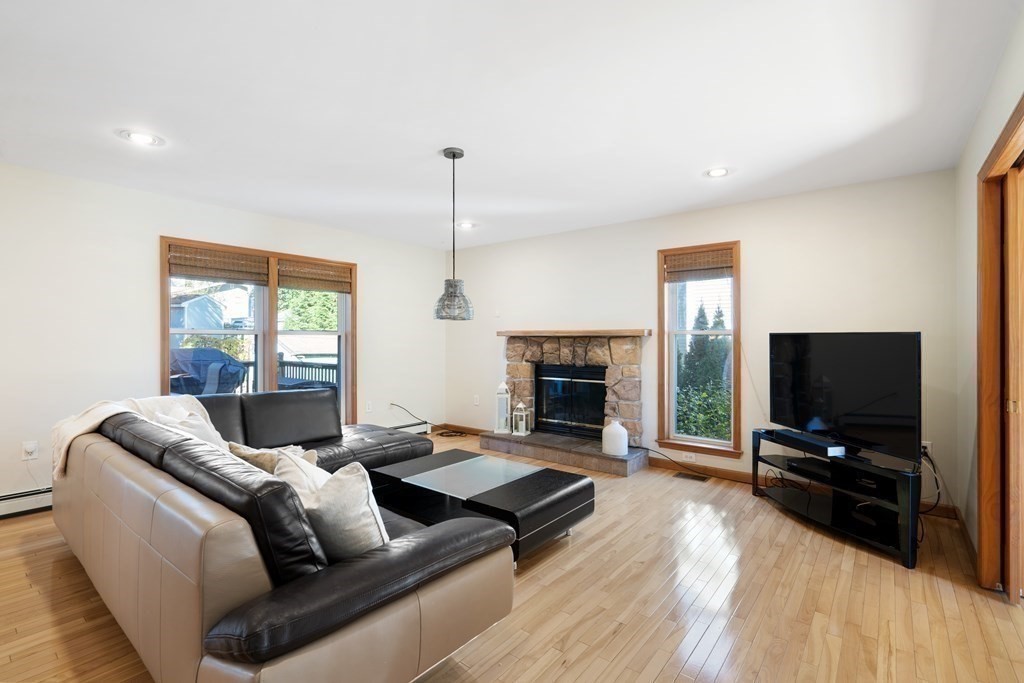59 Peacedale Road Needham, MA 02492 - Photo 13 of 42 Gallery Image 13