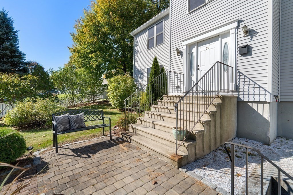 59 Peacedale Road Needham, MA 02492 - Photo 2 of 42 Gallery Image 2