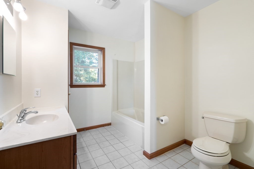 59 Peacedale Road Needham, MA 02492 - Photo 24 of 42 Gallery Image 24