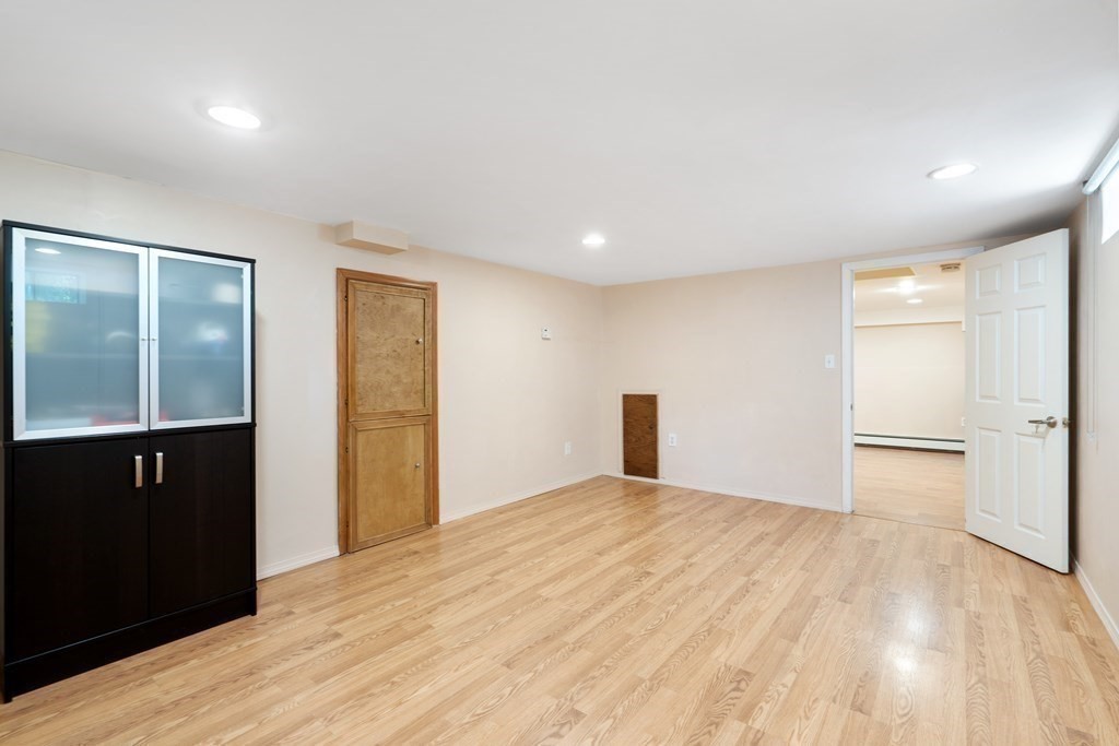59 Peacedale Road Needham, MA 02492 - Photo 30 of 42 Gallery Image 30