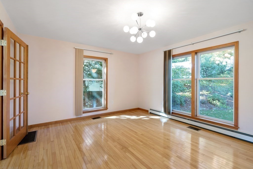 59 Peacedale Road Needham, MA 02492 - Photo 6 of 42 Gallery Image 6