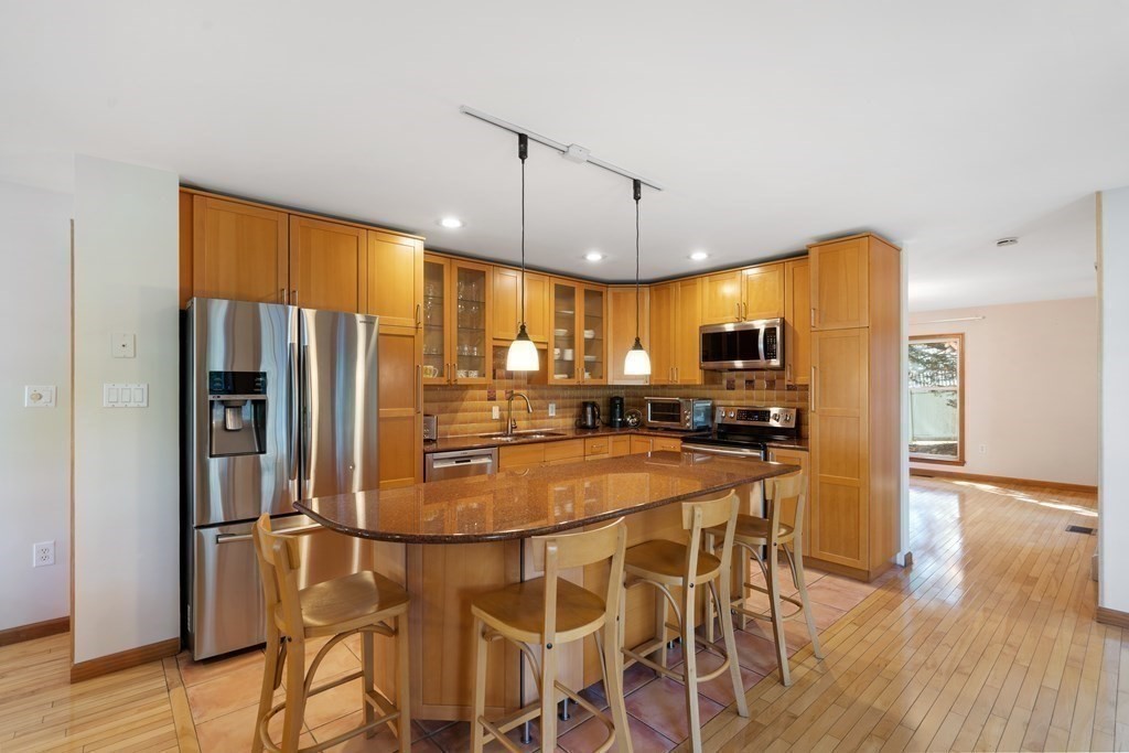 59 Peacedale Road Needham, MA 02492 - Photo 8 of 42 Gallery Image 8