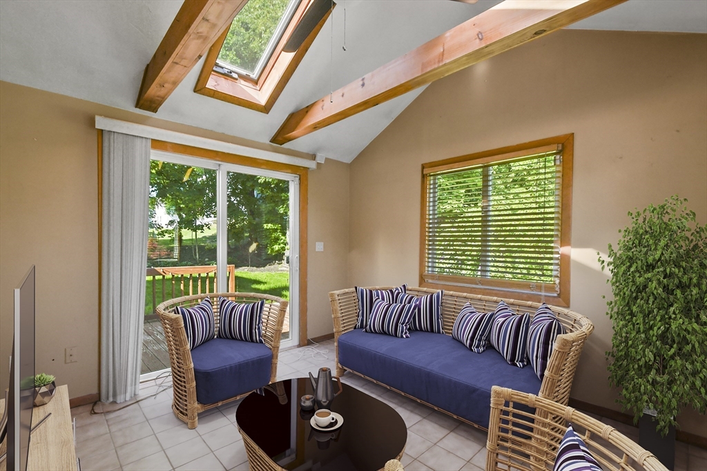 23 Rockland Road Auburn, MA 01501 - Photo 12 of 30 Gallery Image 12